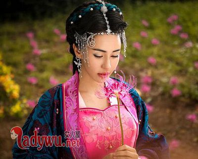 凤凰无双萧凤溟被毒死了吗