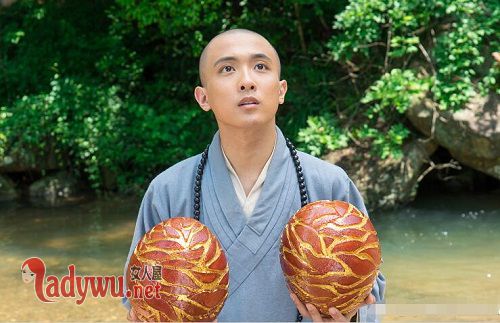 凤凰无双太后毒杀皇上