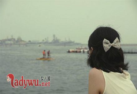 属鸡男人爱你的表现