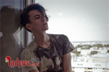 怎么判断男人是否在乎你