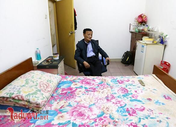 成都门卫撞脸马云