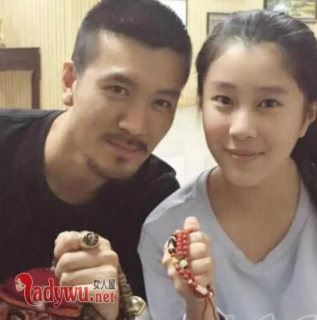 杨子女儿15岁近照