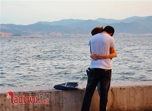 水瓶座被表白的反应