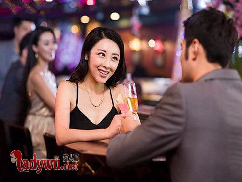 情人喜欢你有什么表现