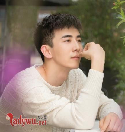 娄艺潇李川怎么认识的
