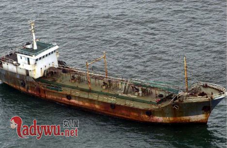 日本海岸现幽灵船