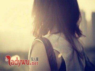 属虎女生爱一个人的表现