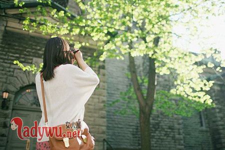属鸡的女人是苦命吗