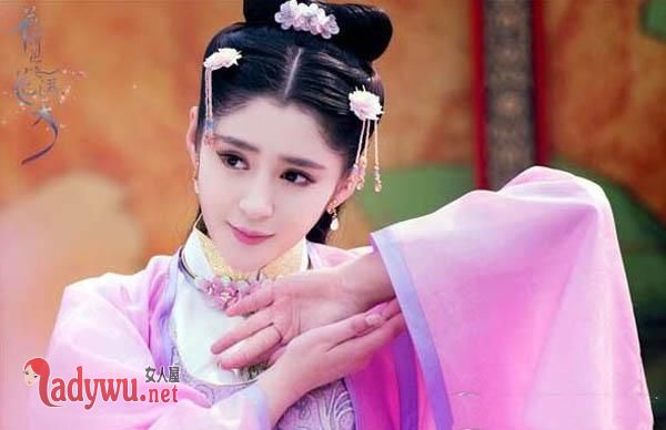 花谢花飞花满天倾城公主扮演者