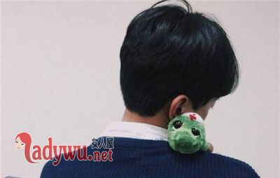 怎么抓住属蛇男的心
