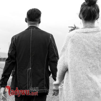 余文乐和王棠云结婚照