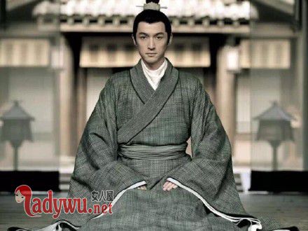 琅琊榜2萧平章和梅长苏什么关系