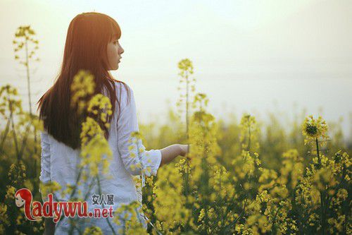 去参加婚礼把新娘睡了