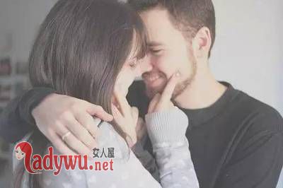 属狗的女人对待爱情