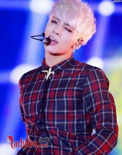 SHINee金钟铉确认死亡