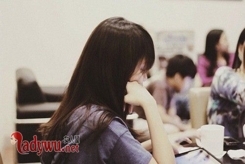 小东西昨晚吃饭没喂饱你吗