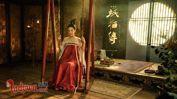 白居易和杨贵妃什么关系