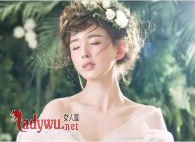 性感女同事的办公室诱惑