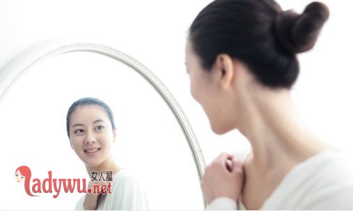 梦见自己照镜子是什么意思