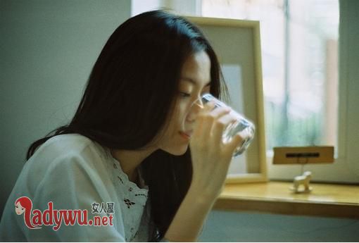 摩羯男为什么喜欢高冷女