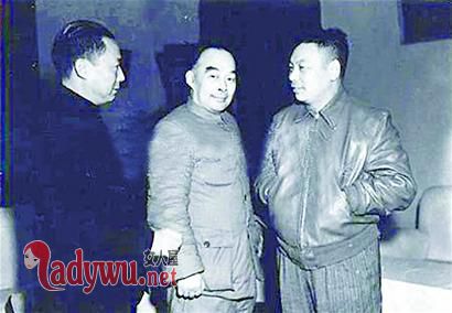 向影心后代子女还在吗