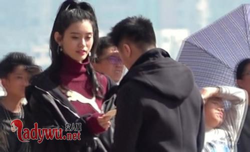 奚梦瑶何猷君恋爱了吗