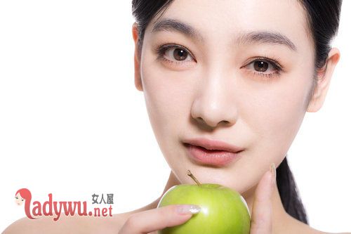 冬天身上皮肤干燥起皮怎么办