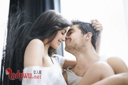 属猴女生爱上一个人的表现