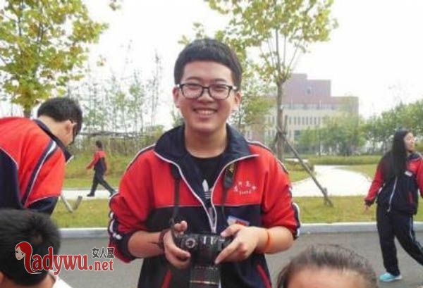 费启鸣为什么这么红