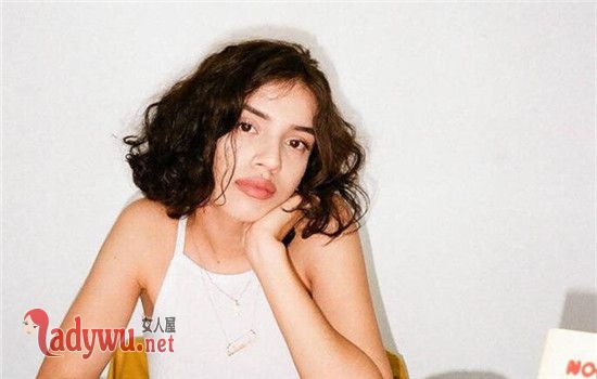 绝色老板娘饥渴如狼