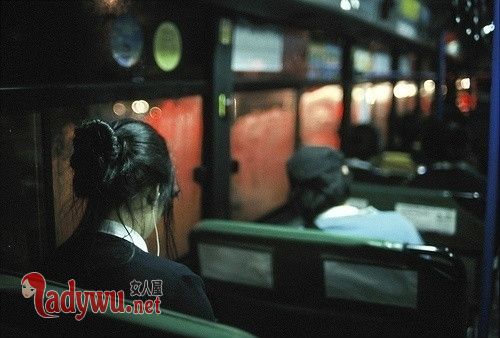 公交车艳遇刺激无限