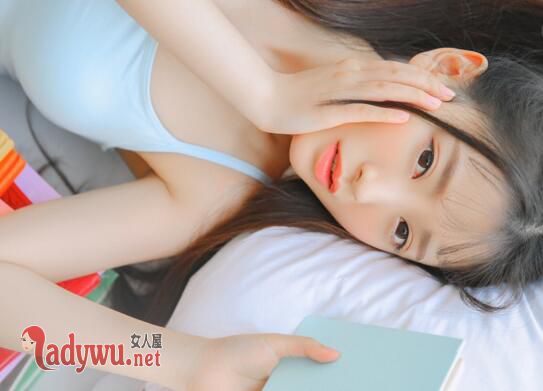 和性感丰满少妇激情