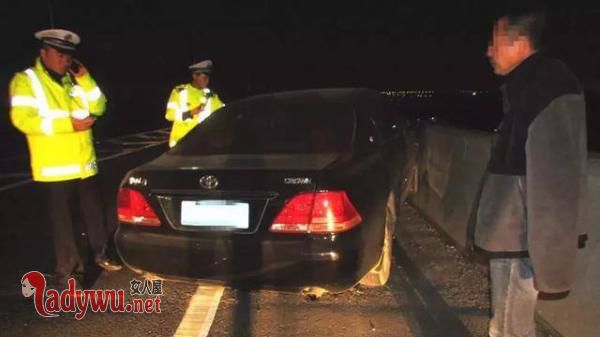 高速路惊现幽灵车
