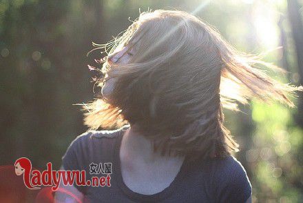女生分手后的后悔表现