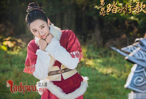 蜀山战纪2白衣女子是什么人