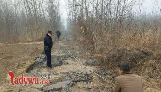 小偷盗走水泥公路