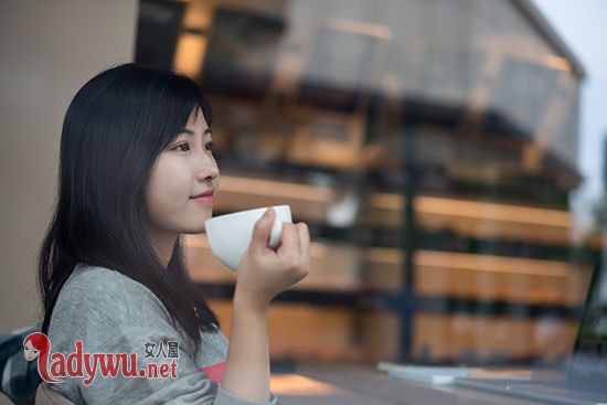 女人越淡定男人越喜欢