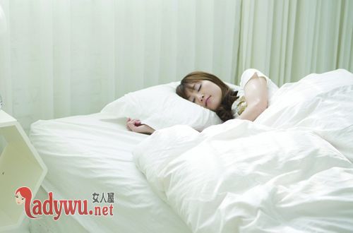 女人想睡男人表现三个细节