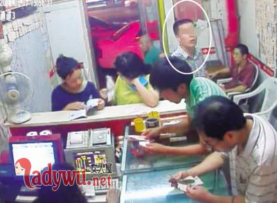 男子偷打彩票被拘 