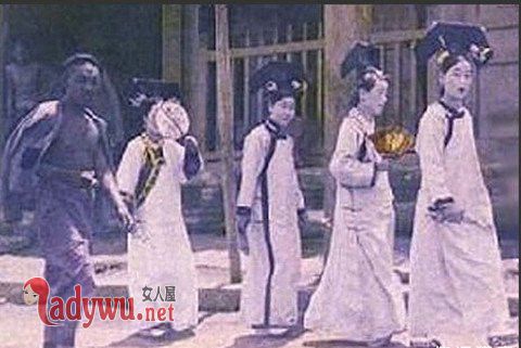 1992年故宫宫女原照片