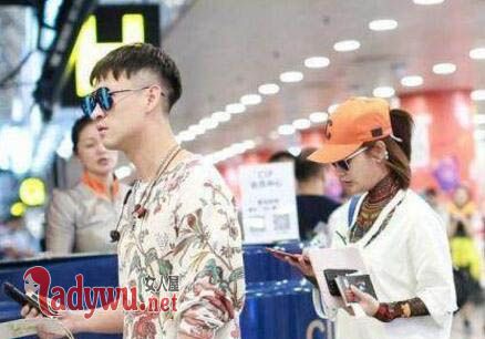 曹云金结婚老婆唐菀资料被扒