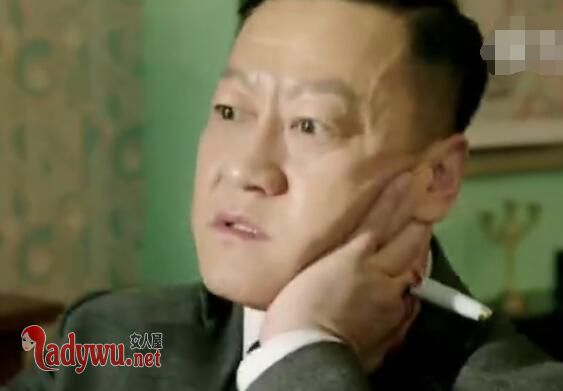 和平饭店窦仕骁为什么杀石原