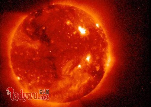 太阳风暴再抵地球