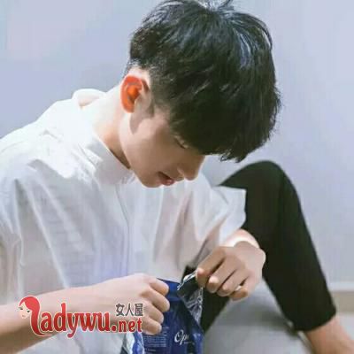 女生喜欢摸男生肌肉吗