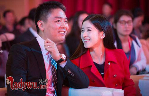 刘强东章泽天怎么认识的