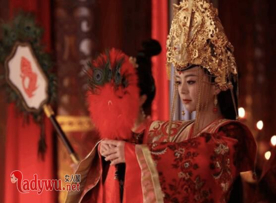 杨丽华的母亲是般若吗