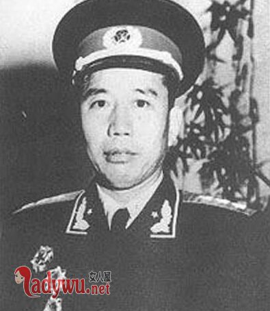 甘祖昌的司令员是谁