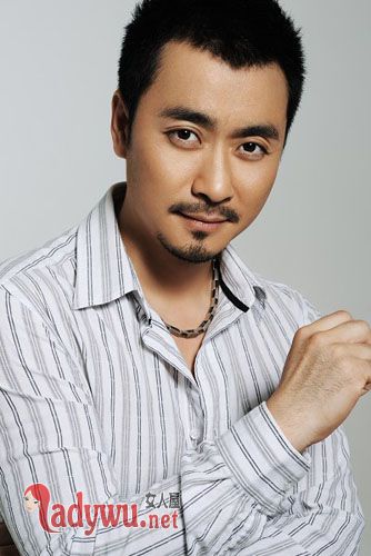 黄俊鹏和吴樾长得很像