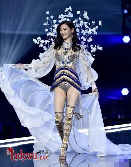 奚梦瑶还在维密吗