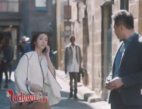 老男孩林依晨的包是什么牌子的